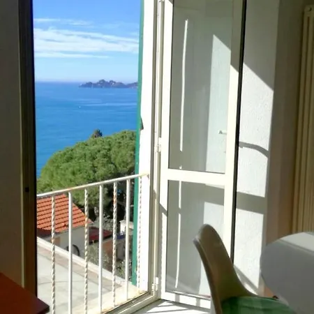 Apartamento Zoagli, The House Of The Sun *